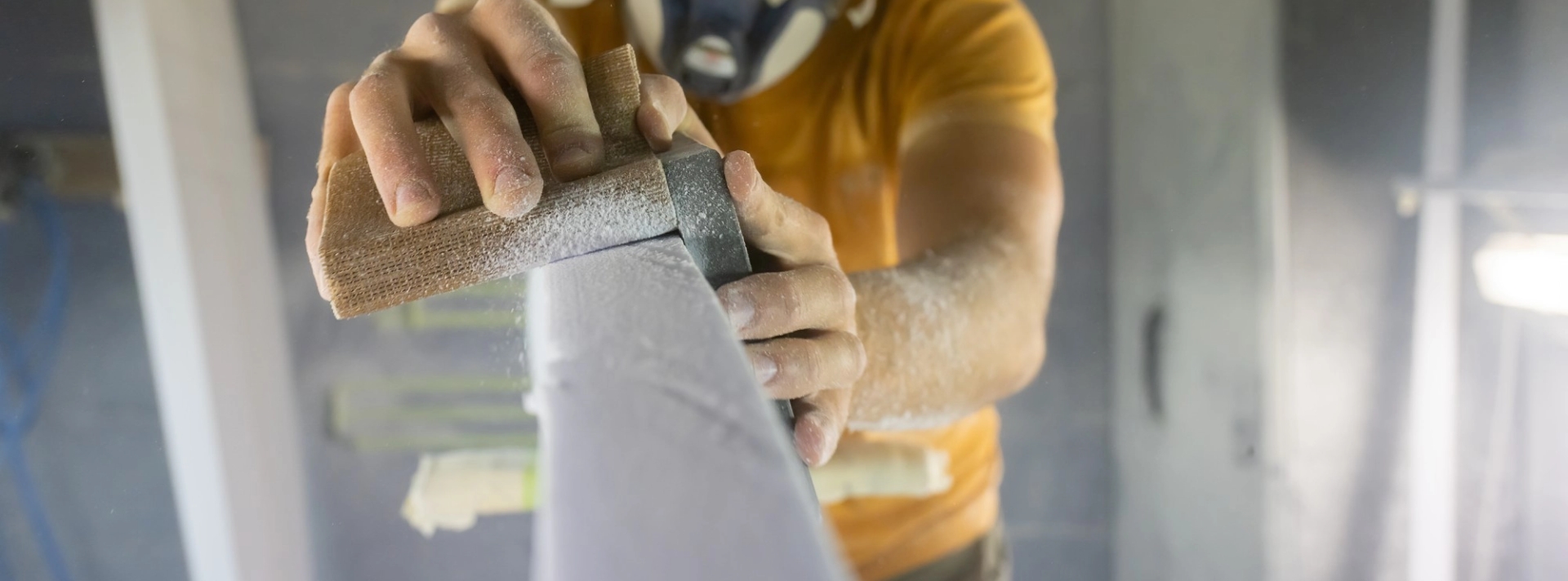 Homme en train de faire de la construction | Construction 3 diamants